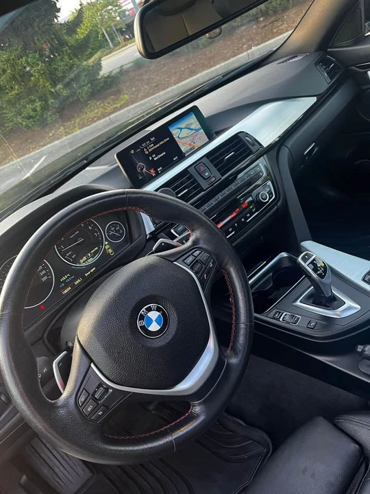 2015 BMW 4 Series - Image 3 of 4