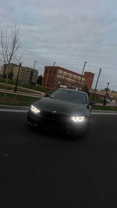 2015 BMW 4 Series - Image 2 of 7