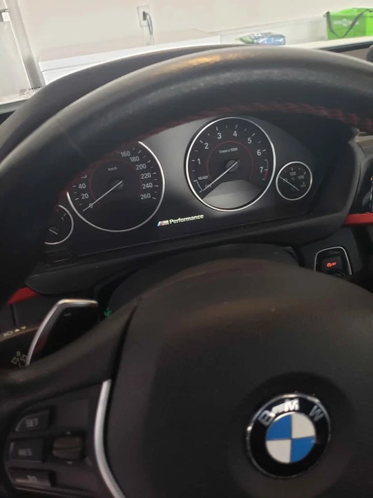 2015 BMW 4 Series - Image 11 of 18