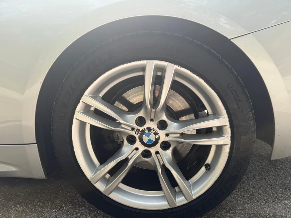 2015 BMW F33 435i & 440i Convertible - Image 27 of 31