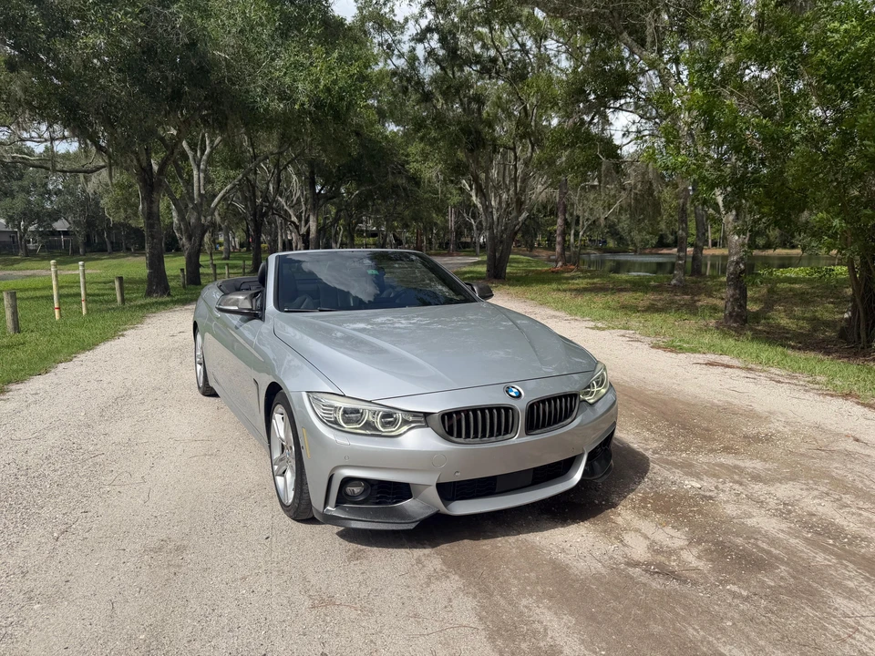 2015 BMW F33 435i & 440i Convertible - Image 11 of 31