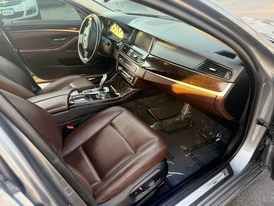 2015 BMW 5 Series - Image 12 of 20