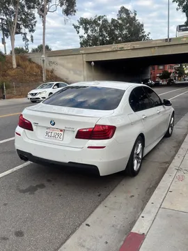 2015 BMW 5 Series 528i Sedan 4D