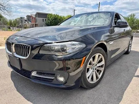 2015 BMW 5 Series 528i Sedan 4D