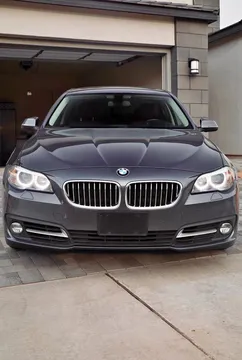 2015 BMW 5 Series 528i Sedan 4D