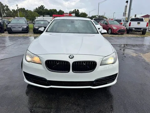 2015 BMW 5 Series 528i Sedan 4D