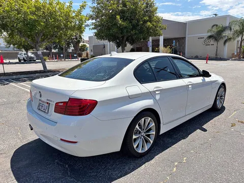 2015 BMW 5 Series 528i Sedan 4D