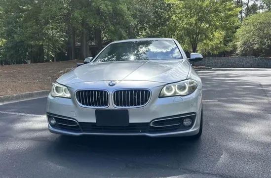 2015 BMW 5 Series 528i xDrive Sedan 4D