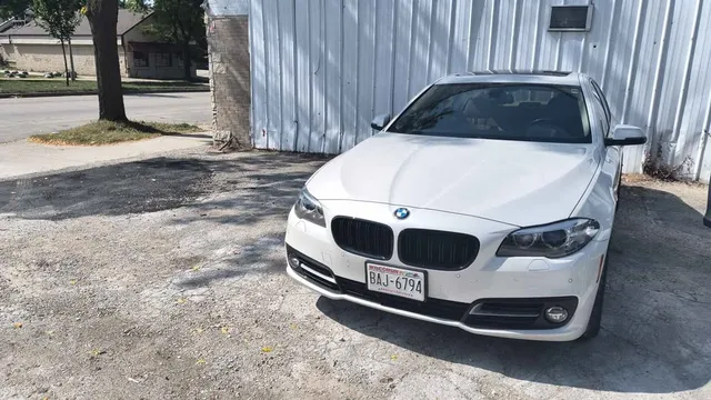 2015 BMW 5 Series 528xi Sedan 4D