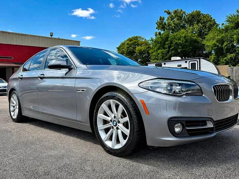 2015 BMW 5 Series 530i Sedan 4D
