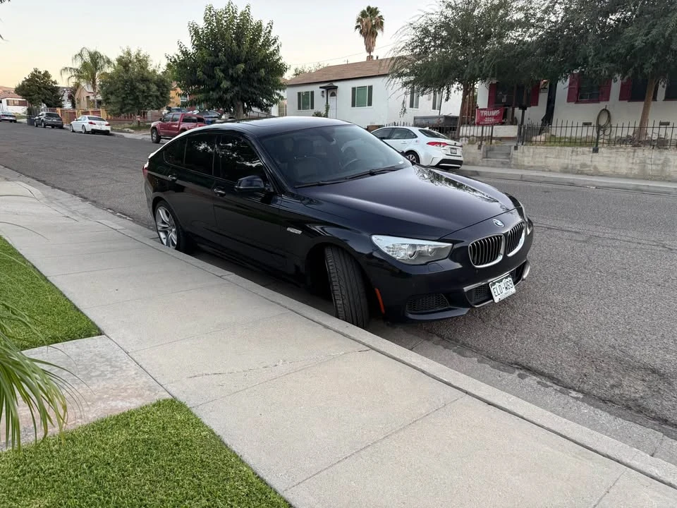 2015 BMW 5 Series - Image 2 of 5