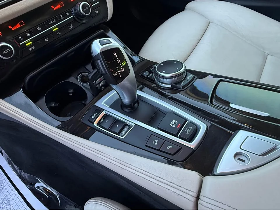 2015 BMW 5 Series - Image 17 of 20