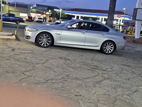 2015 BMW 5 Series 535i Sedan 4D