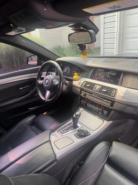 2015 BMW F10 550i & M550d Sedan - Image 13 of 16