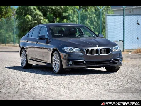 2015 BMW 5-Series 528i