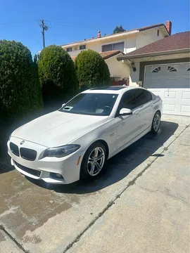 2015 BMW 5 Series 528i