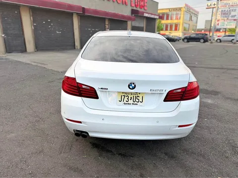 2015 BMW 525xi Sedan