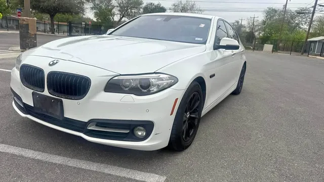 2015 BMW 528i Sedan