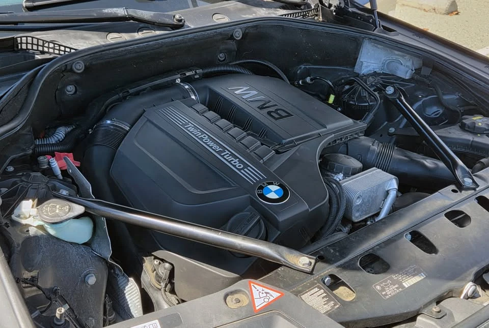 2015 BMW 5 Series - Image 17 of 20