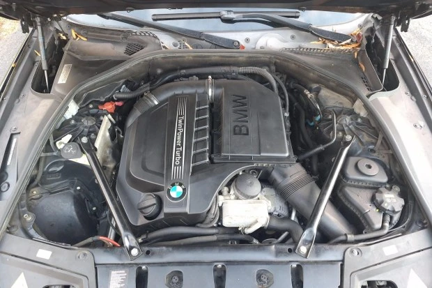 2015 BMW F10 5 Series Sedan - Image 6 of 8