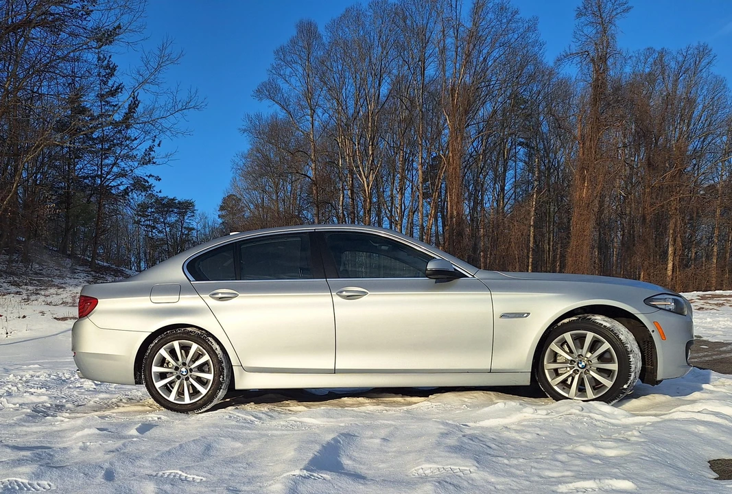 2015 BMW F10 550i & M550d Sedan - Image 19 of 31