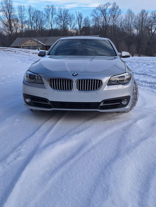 2015 BMW F10 550i & M550d Sedan - Image 9 of 31