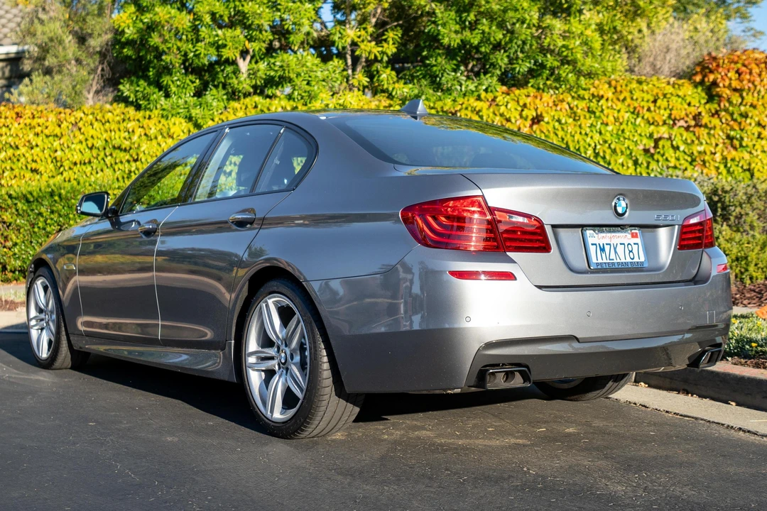 2015 BMW F10 550i & M550d Sedan - Image 4 of 31