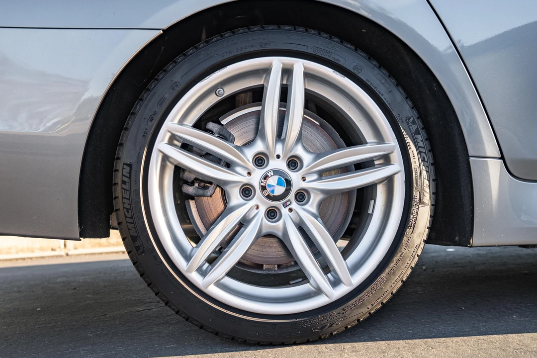 2015 BMW F10 550i & M550d Sedan - Image 28 of 31