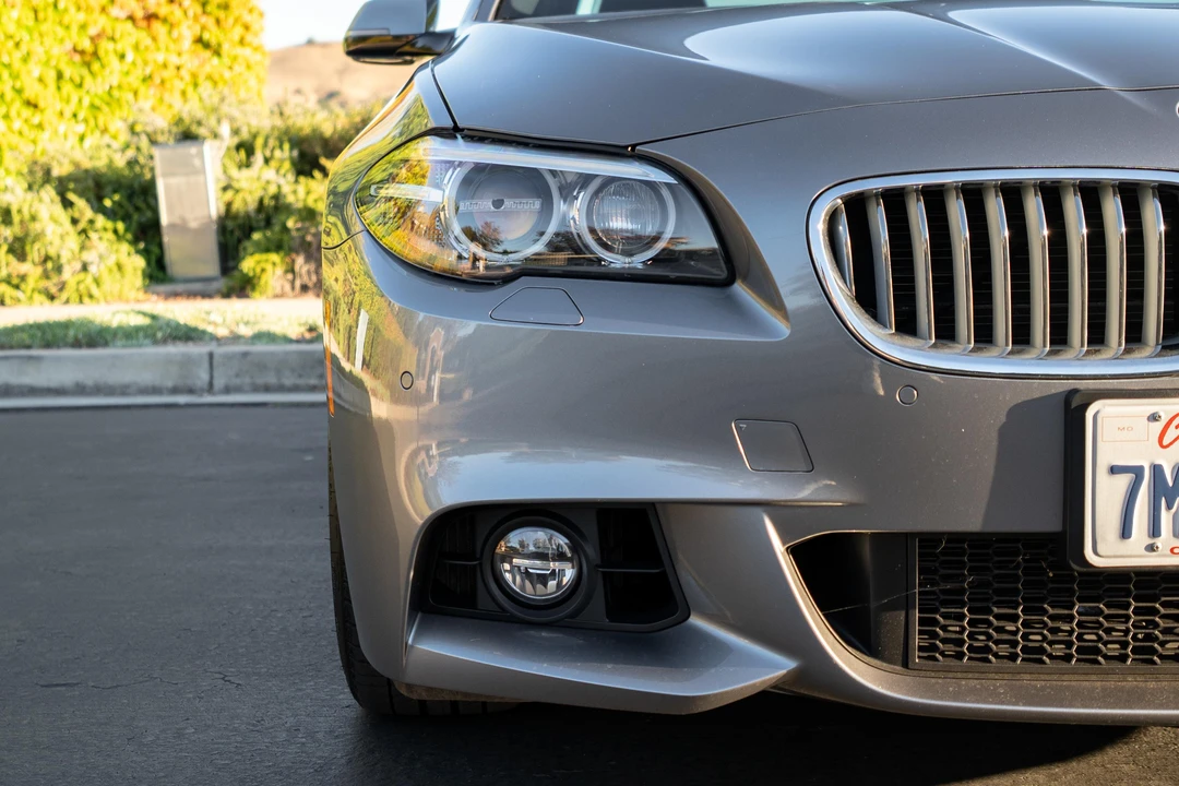 2015 BMW F10 550i & M550d Sedan - Image 11 of 31