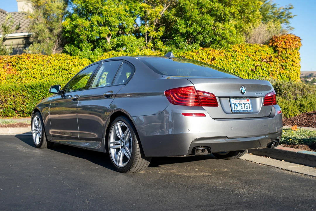 2015 BMW F10 550i & M550d Sedan - Image 8 of 31