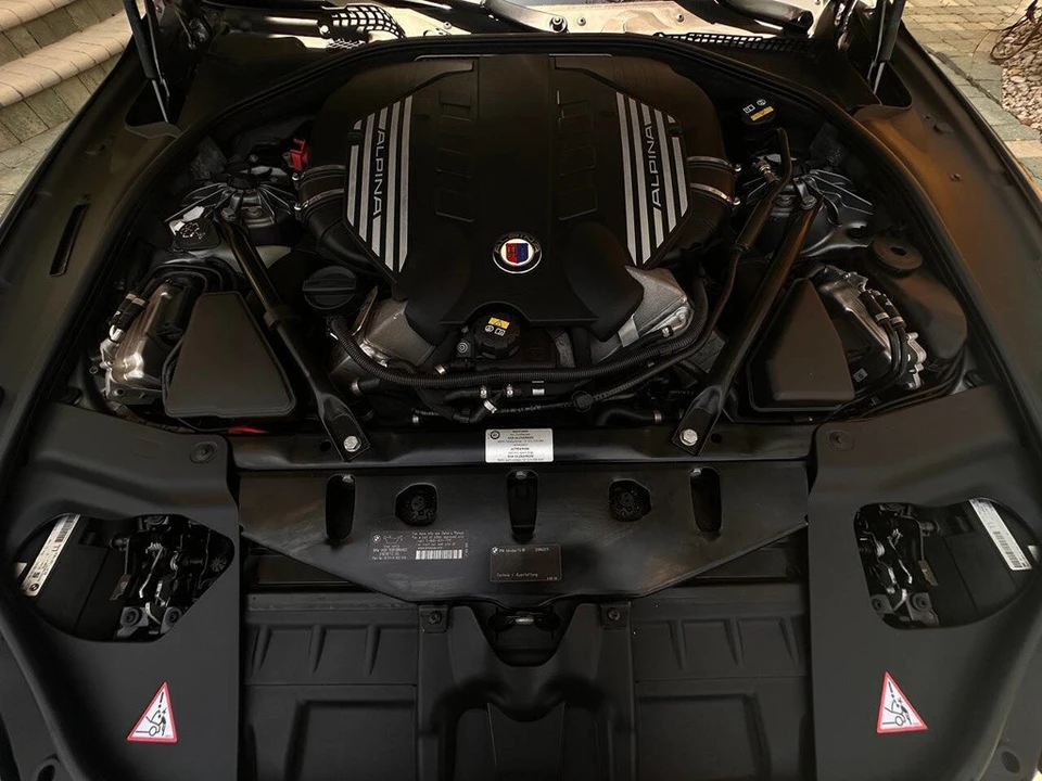 2015 BMW Alpina B6 - Image 9 of 24