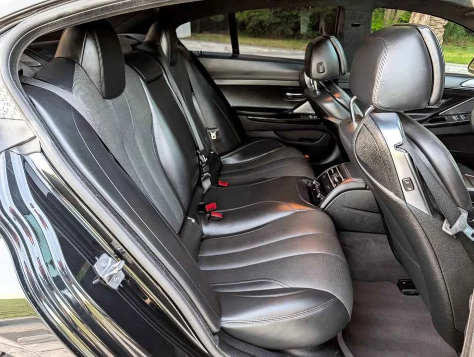 2015 BMW Alpina B6 - Image 9 of 15