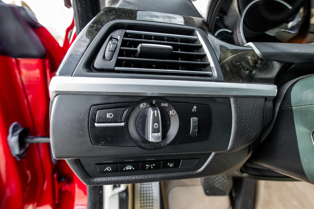 2015 BMW F06/F12/F13 650i - Image 27 of 31