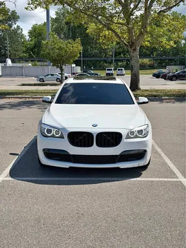 2015 BMW 740Li xDrive Sedan
