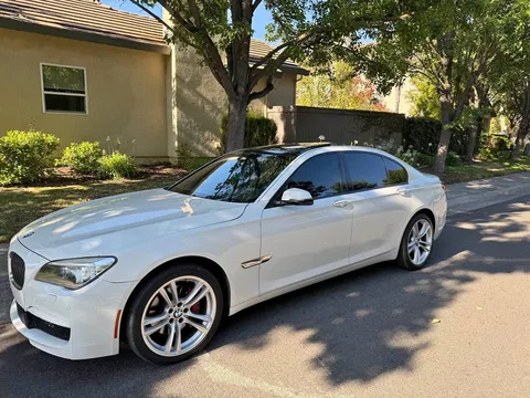 2015 BMW 7 Series 740i Sedan 4D