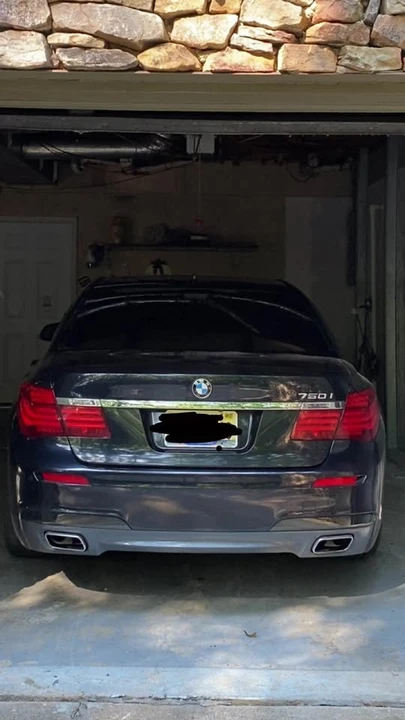 2015 BMW F01/F02 750i & 760Li Sedan - Image 12 of 19
