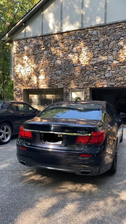 2015 BMW F01/F02 750i & 760Li Sedan - Image 17 of 19