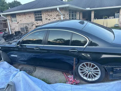 2015 BMW 7 Series 750i Sedan 4D