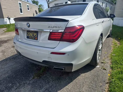 2015 BMW 750i xDrive Sedan