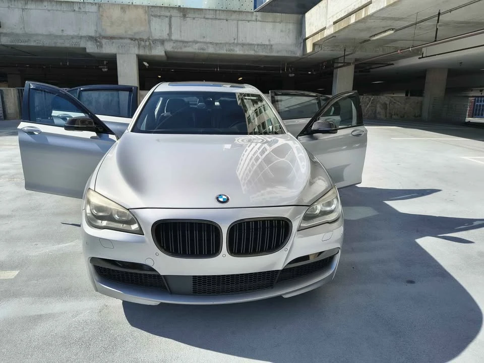 2015 BMW Alpina B7 - Image 11 of 12