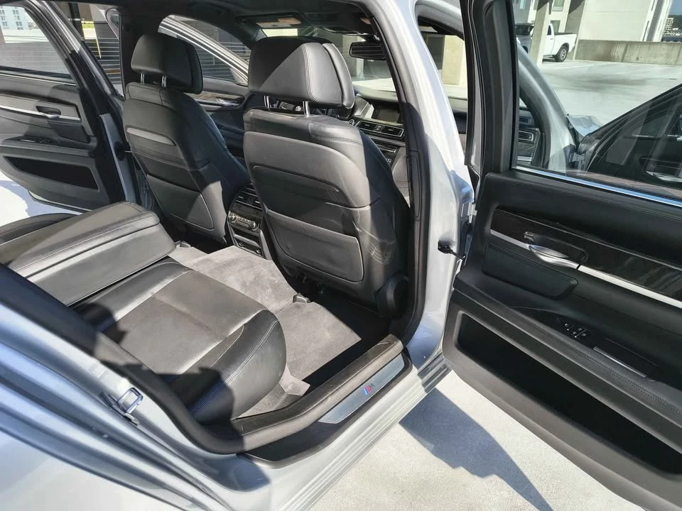 2015 BMW Alpina B7 - Image 7 of 12