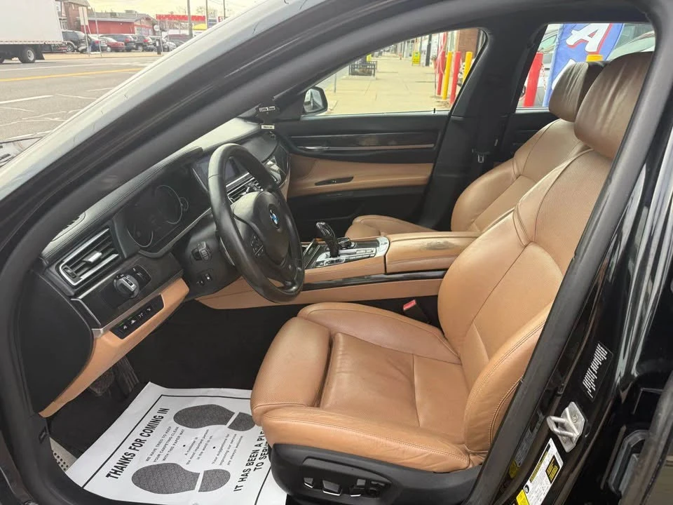 2015 BMW Alpina B7 - Image 9 of 20