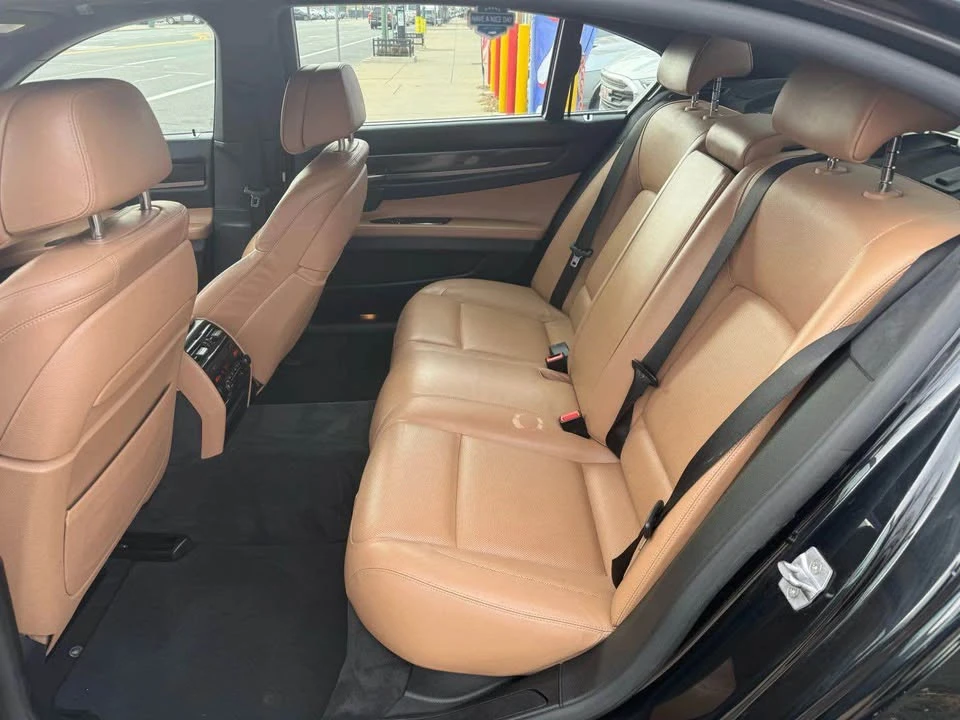 2015 BMW Alpina B7 - Image 14 of 20