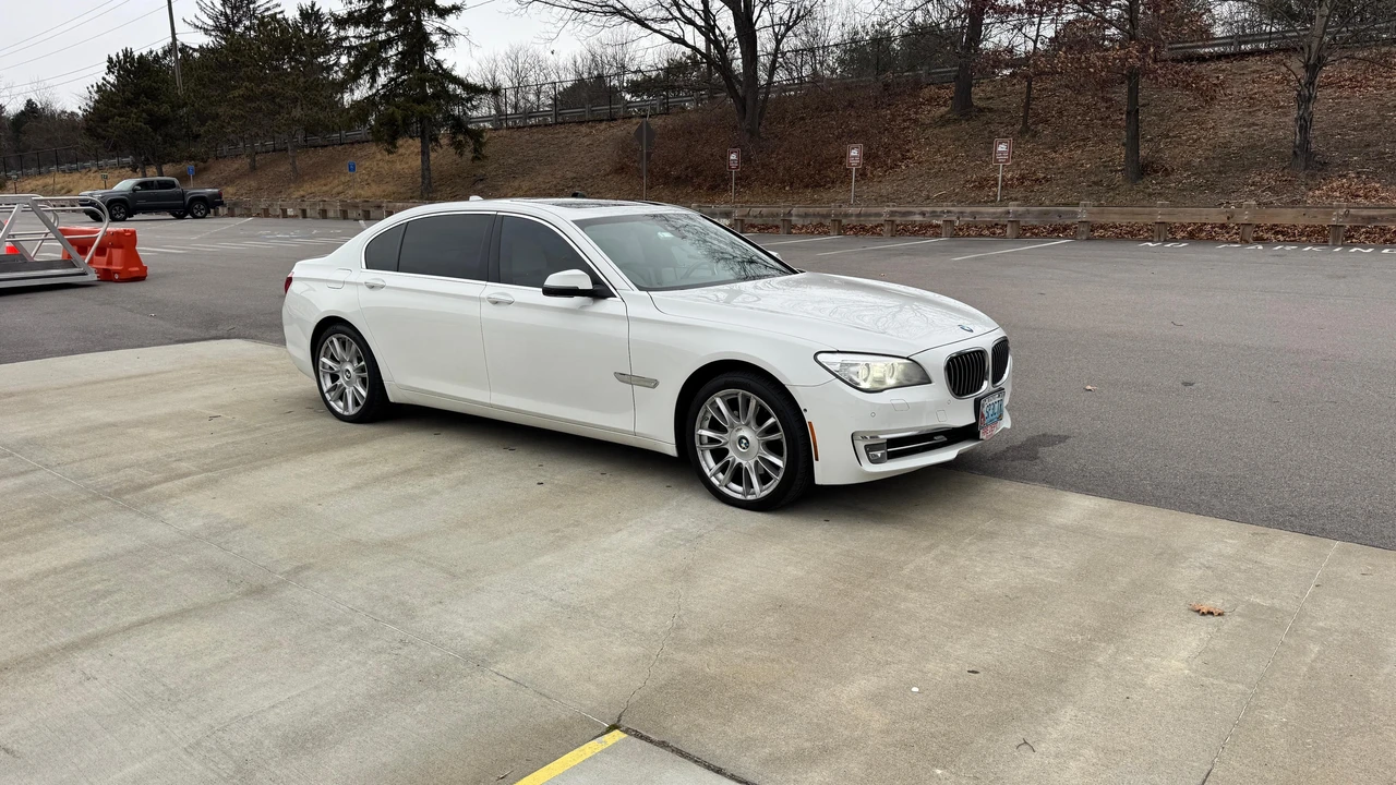 2015 BMW F01/F02 7 Series - Image 8 of 31