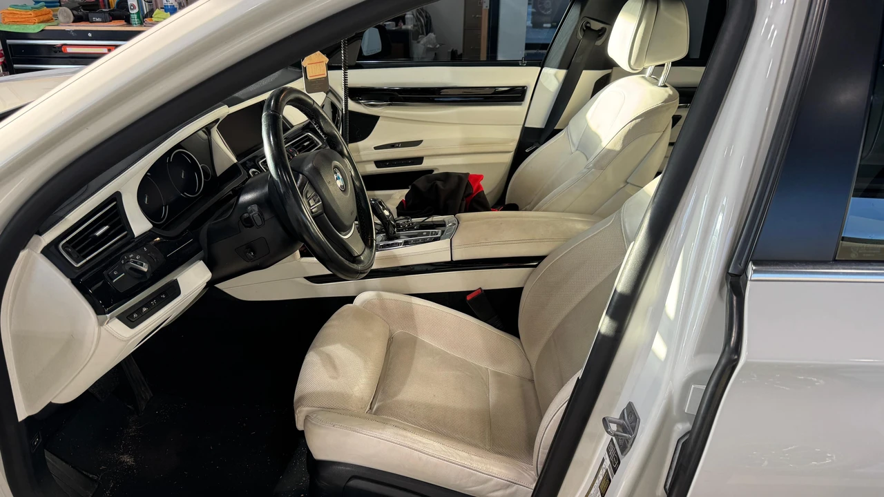 2015 BMW F01/F02 7 Series - Image 23 of 31