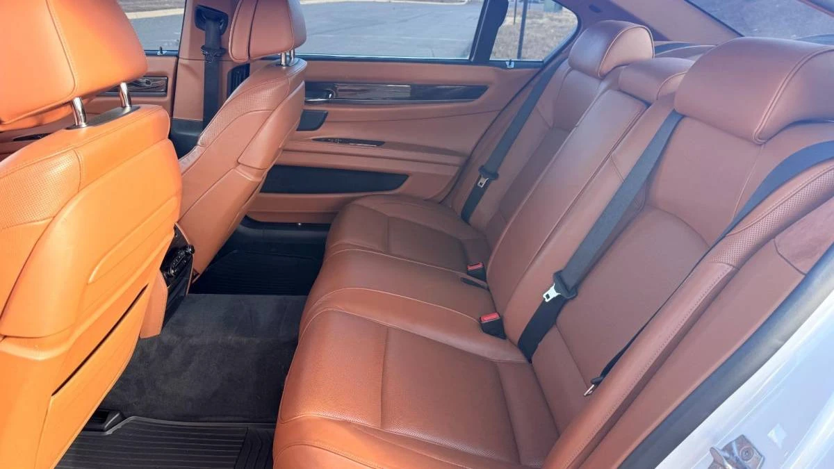 2015 BMW Alpina B7 - Image 7 of 12