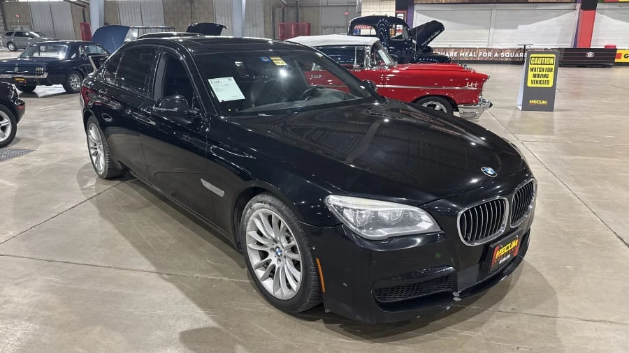 2015 BMW F01/F02 750i & 760Li Sedan - Image 3 of 9