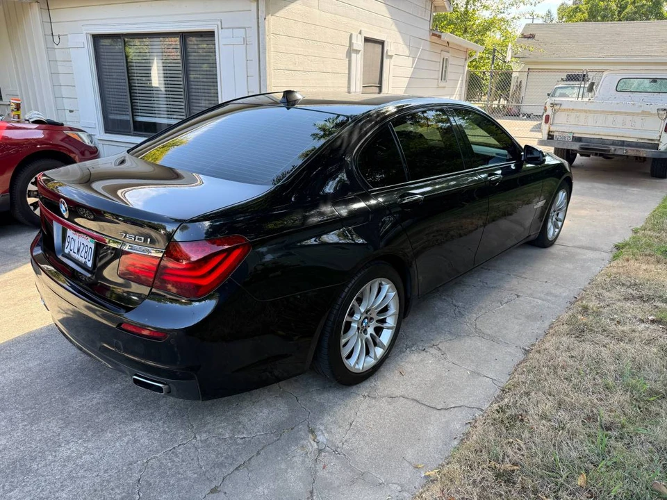 2015 BMW Alpina B7 - Image 3 of 9