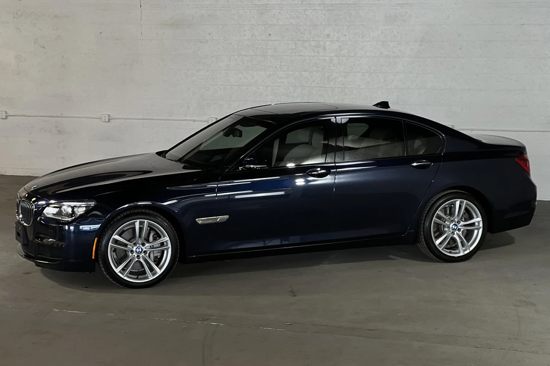 2015 BMW F01/F02 750i & 760Li Sedan - Image 3 of 30