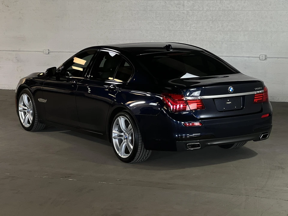 2015 BMW F01/F02 750i & 760Li Sedan - Image 23 of 30